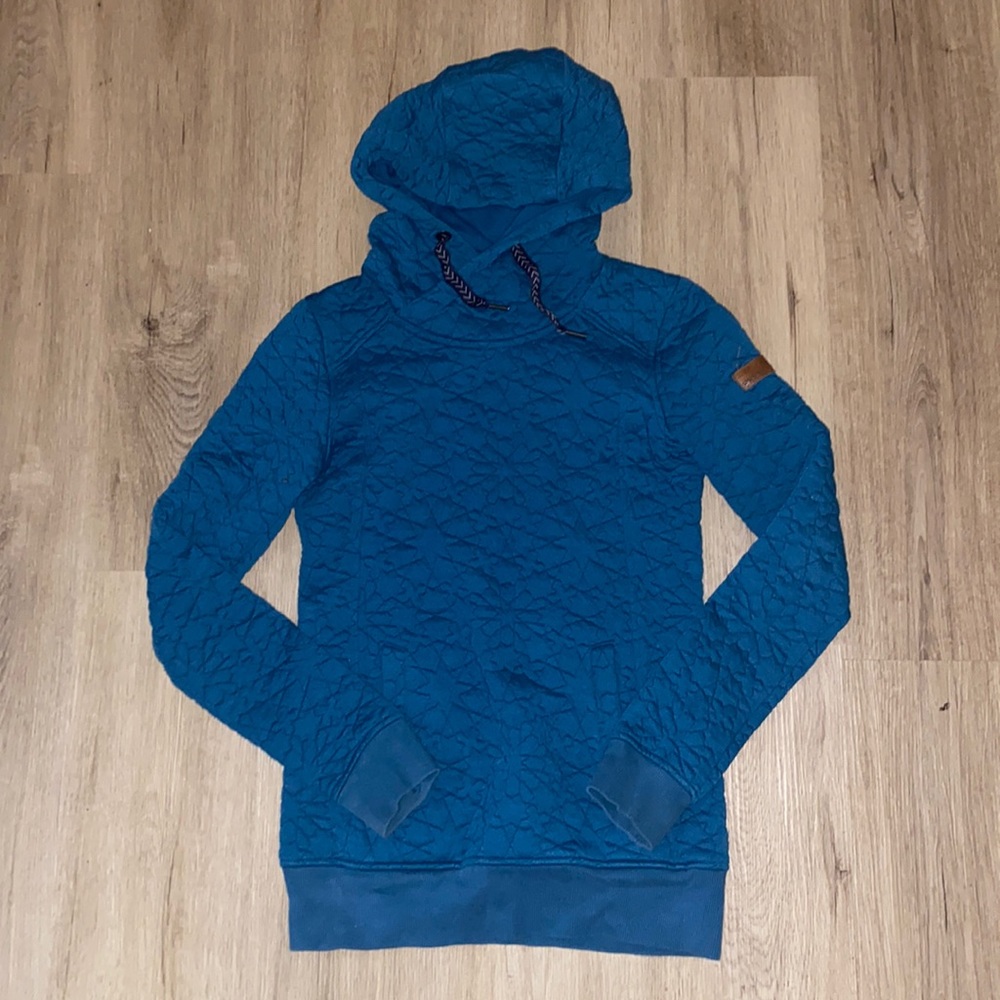Quilted Blue Roxy Sweatshirt ✨